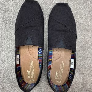 Black On Black Women's Canvas Classics